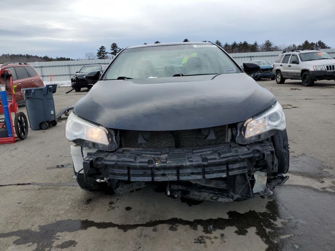 Car Image 2017 TOYOTA CAMRY