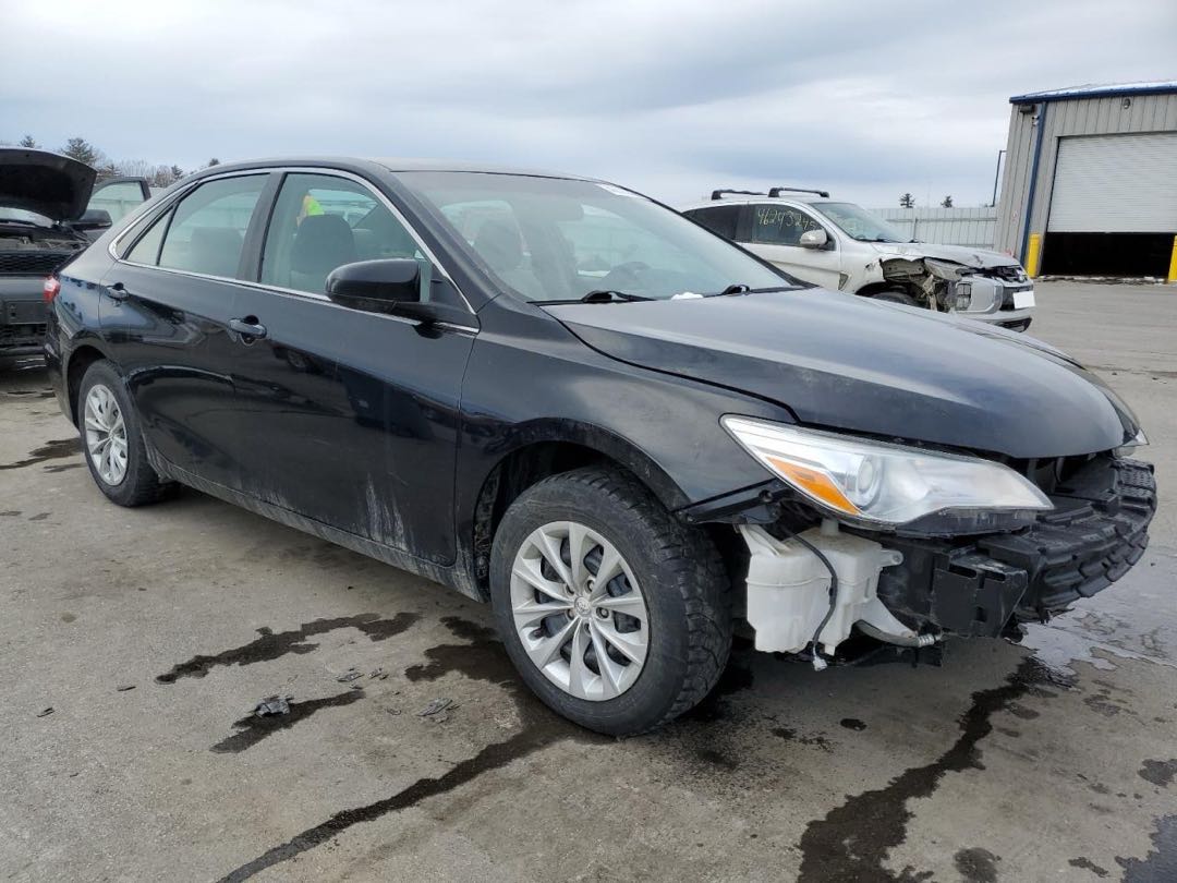 Car Image 2017 TOYOTA CAMRY