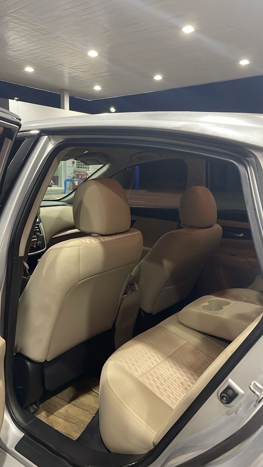 Car Image 2017 NISSAN ALTIMA SV