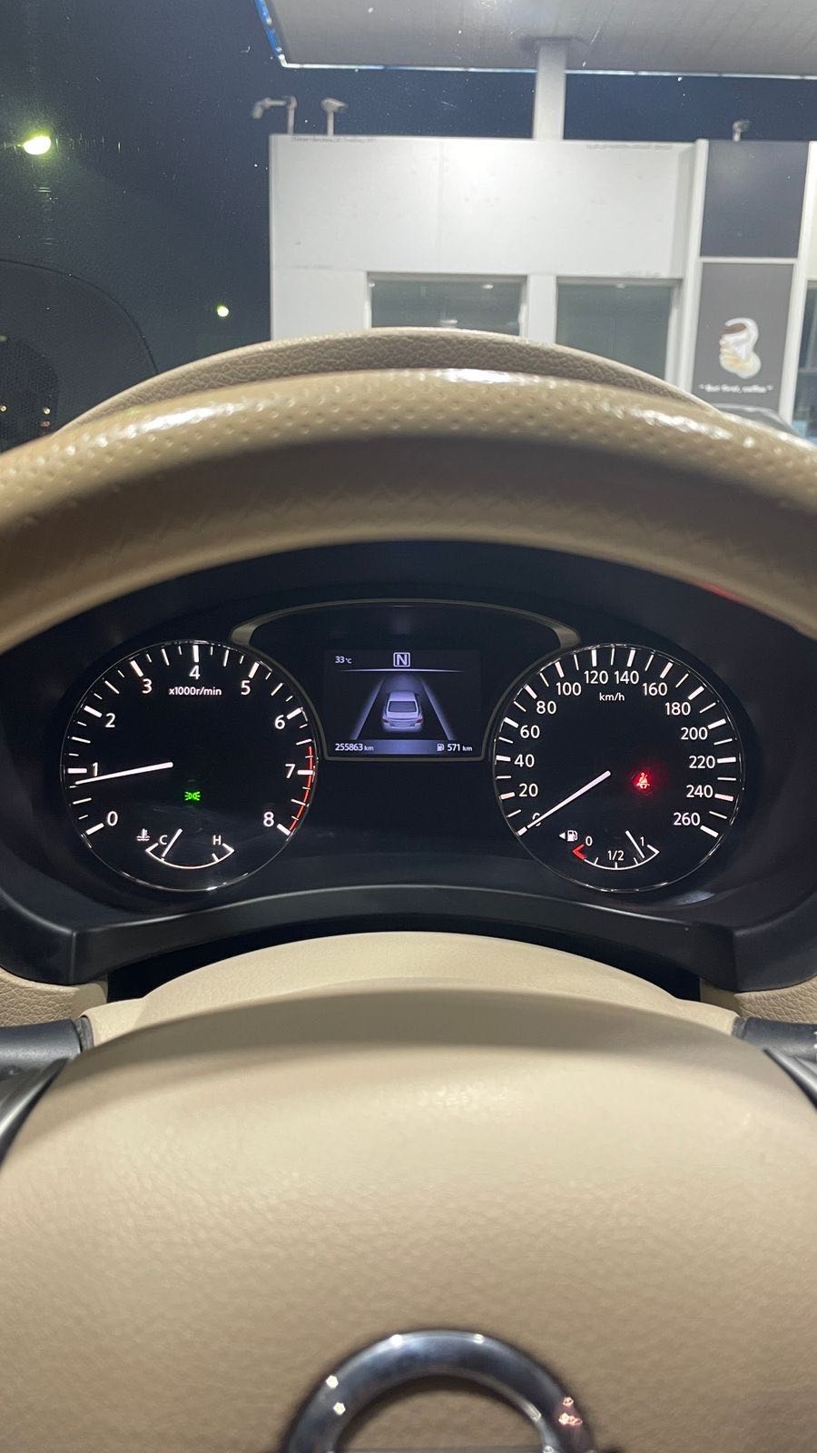 Car Image 2017 NISSAN ALTIMA SV