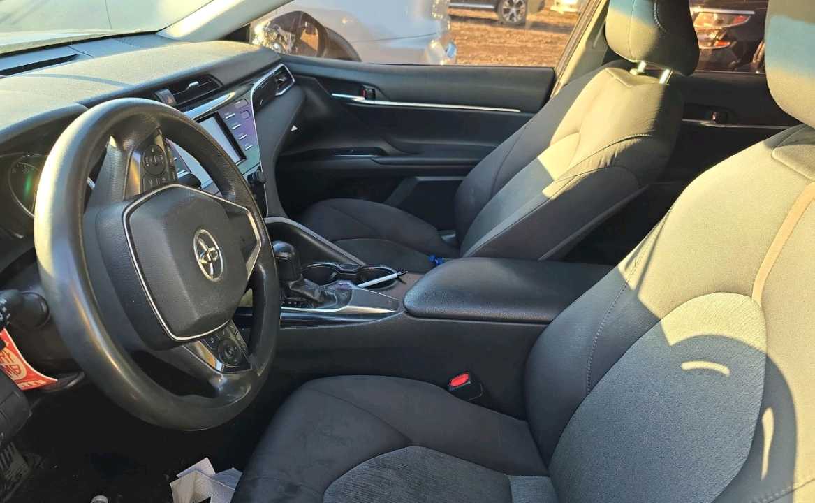Car Image 2018 TOYOTA CAMRY