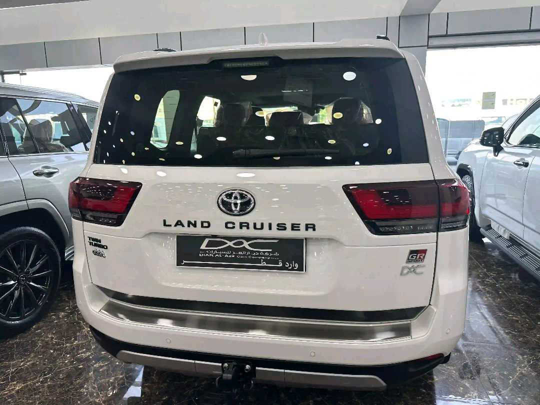Car Image 2026 TOYOTA LAND CRUISER G.R