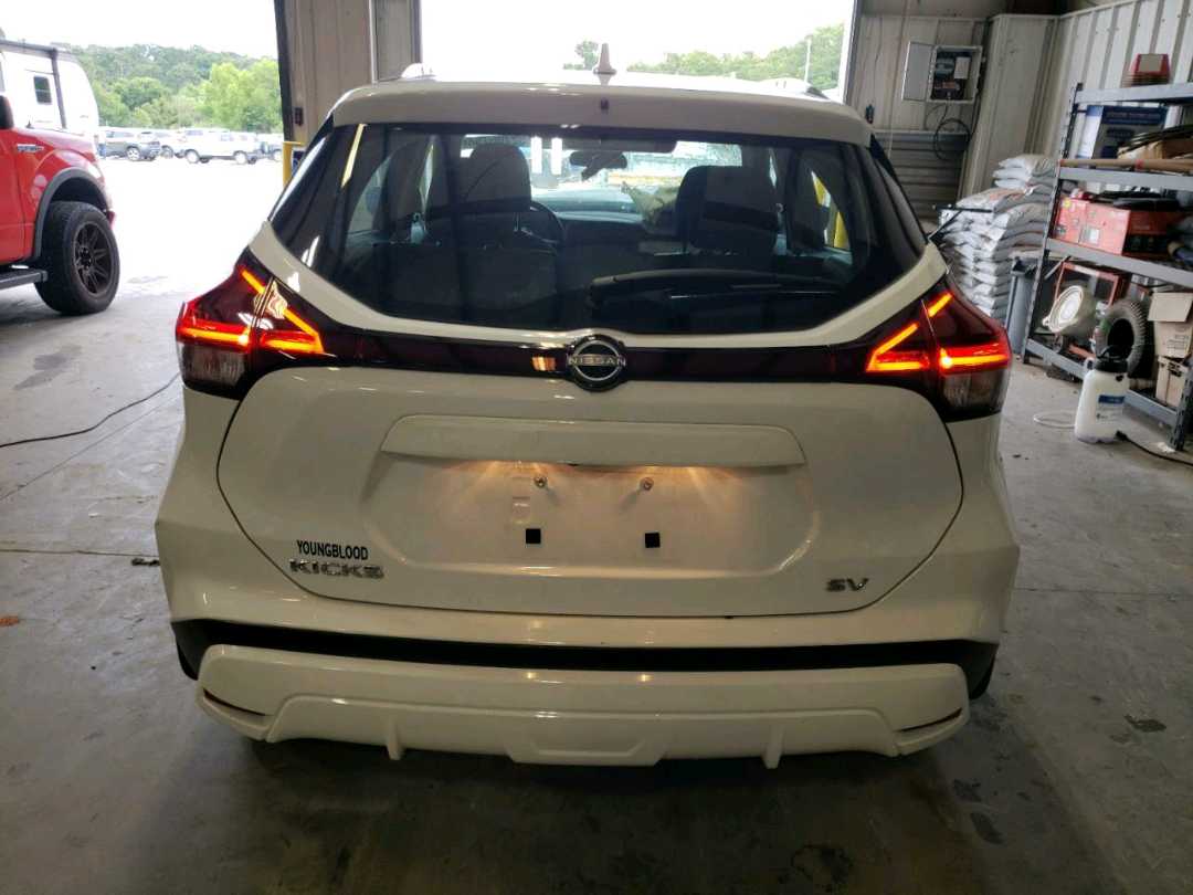 Car Image 2022 NISSAN KICKS