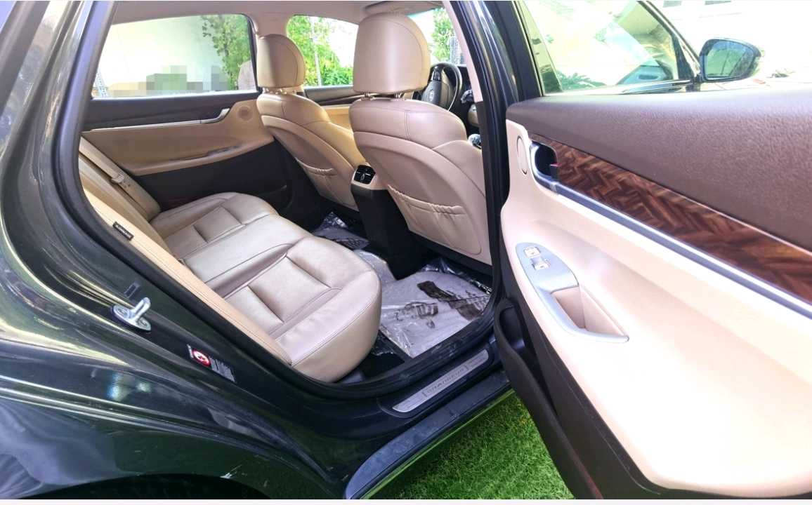 Car Image 2018 HYUNDAI AZERA 