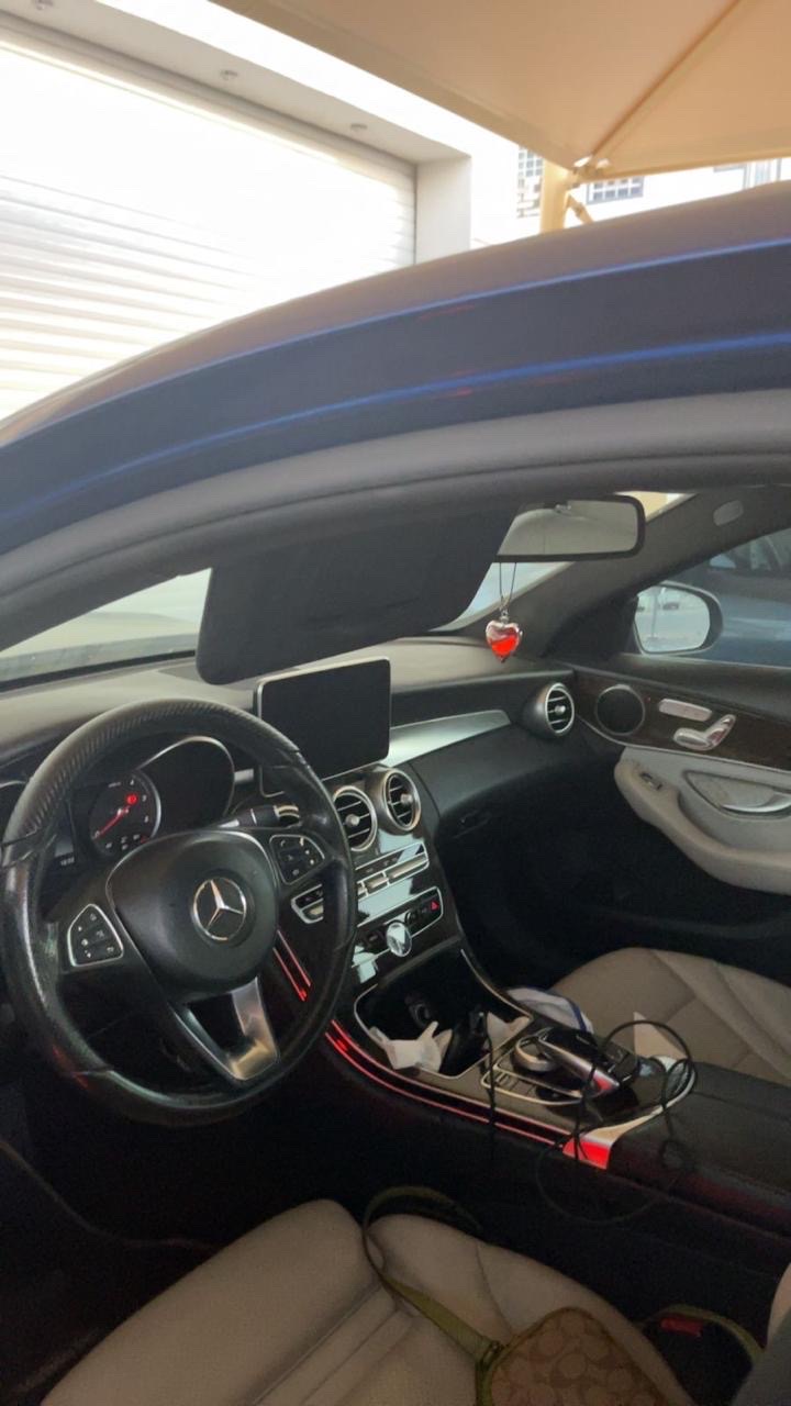 Car Image 2018 MERCEDES C Class 300