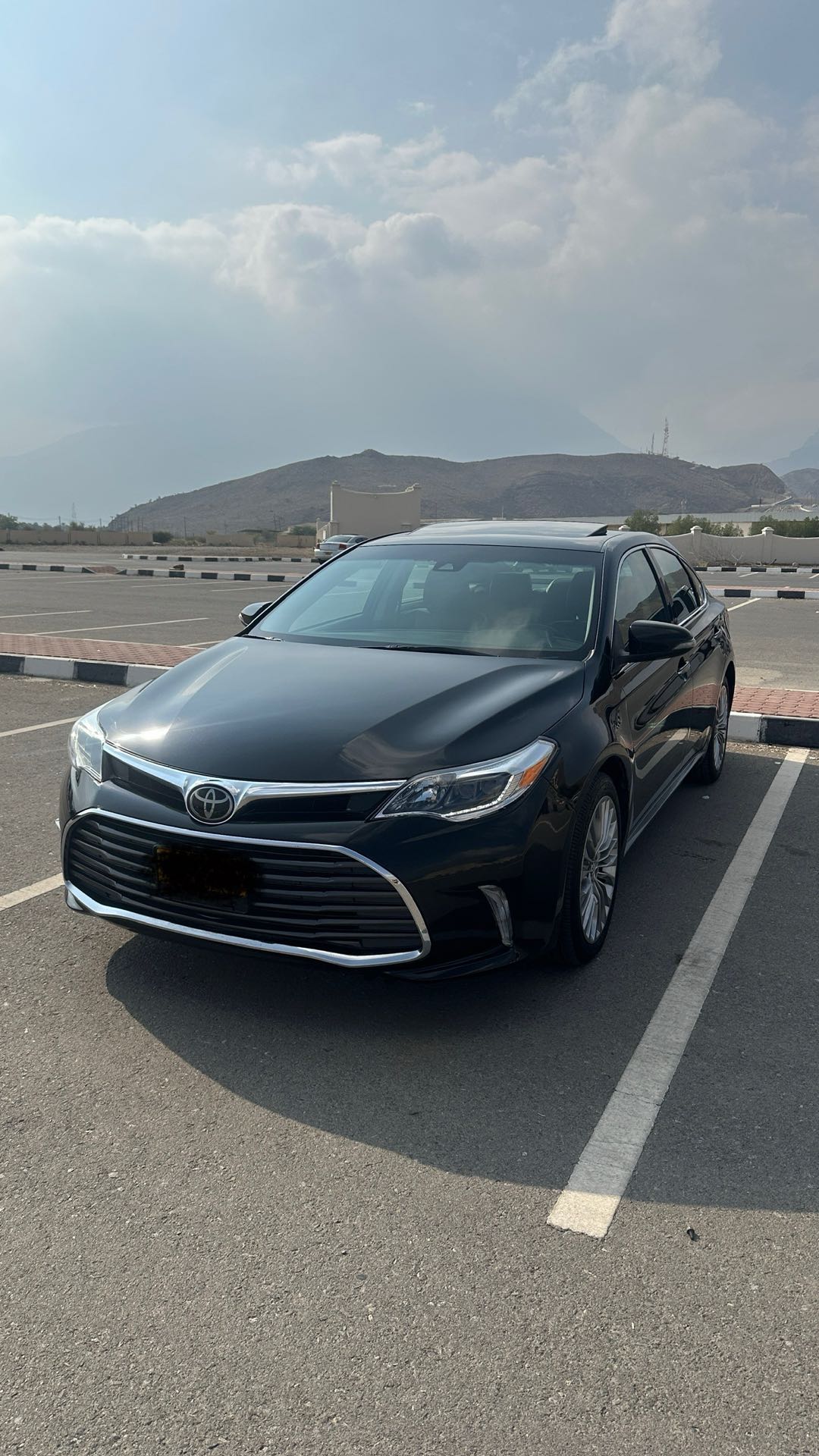 Car Image 2018 TOYOTA AVALON LIMITED