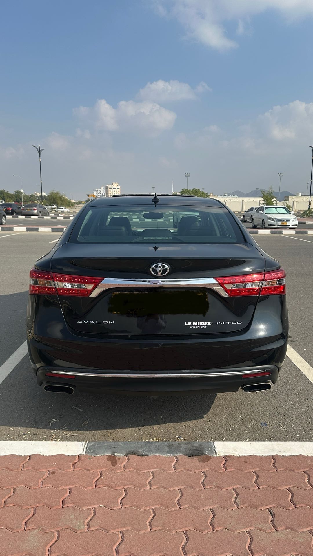 Car Image 2018 TOYOTA AVALON LIMITED