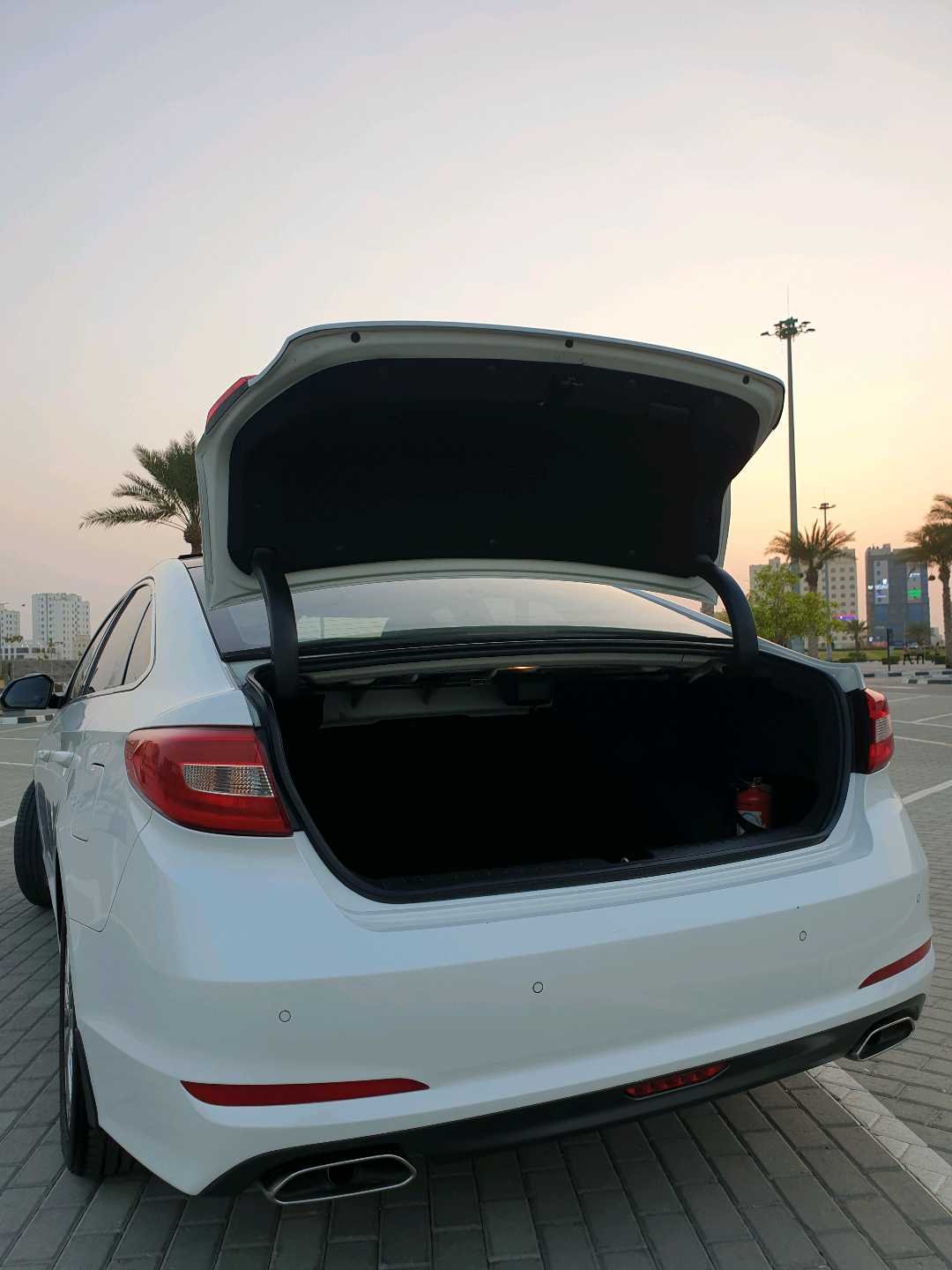 Car Image 2017 HYUNDAI SONATA LIMITED