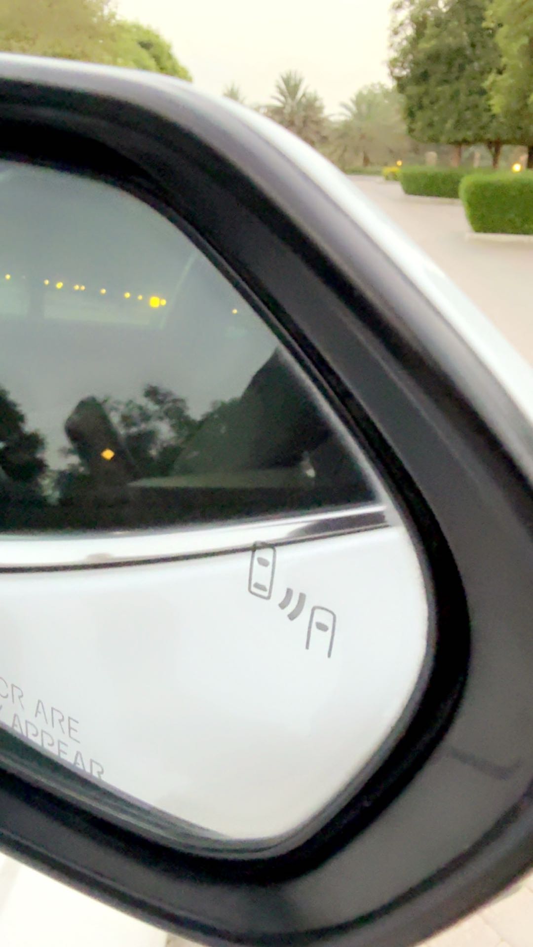 Car Image 2019 TOYOTA CAMRY LE