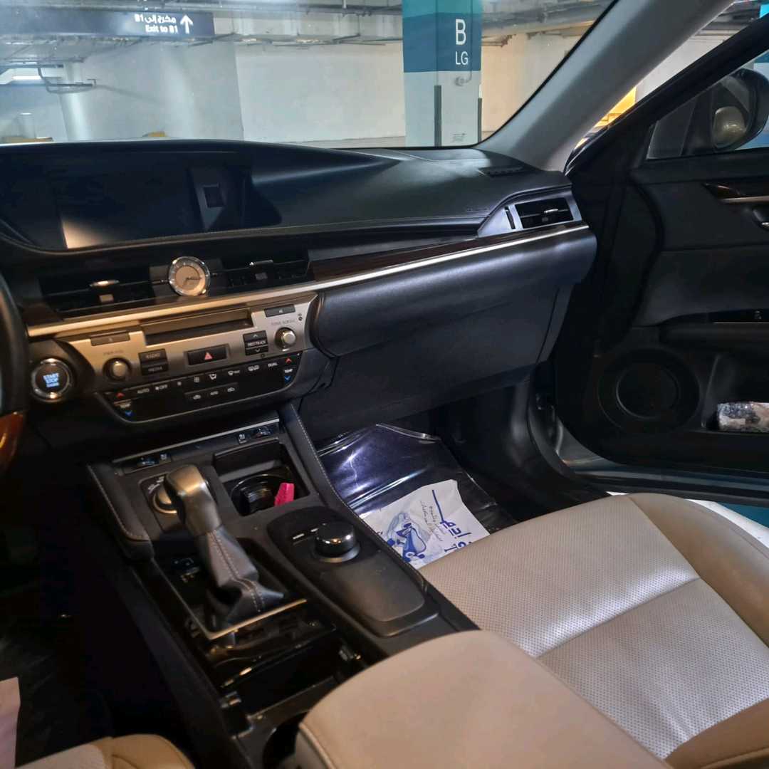 Car Image 2017 LEXUS ES 350