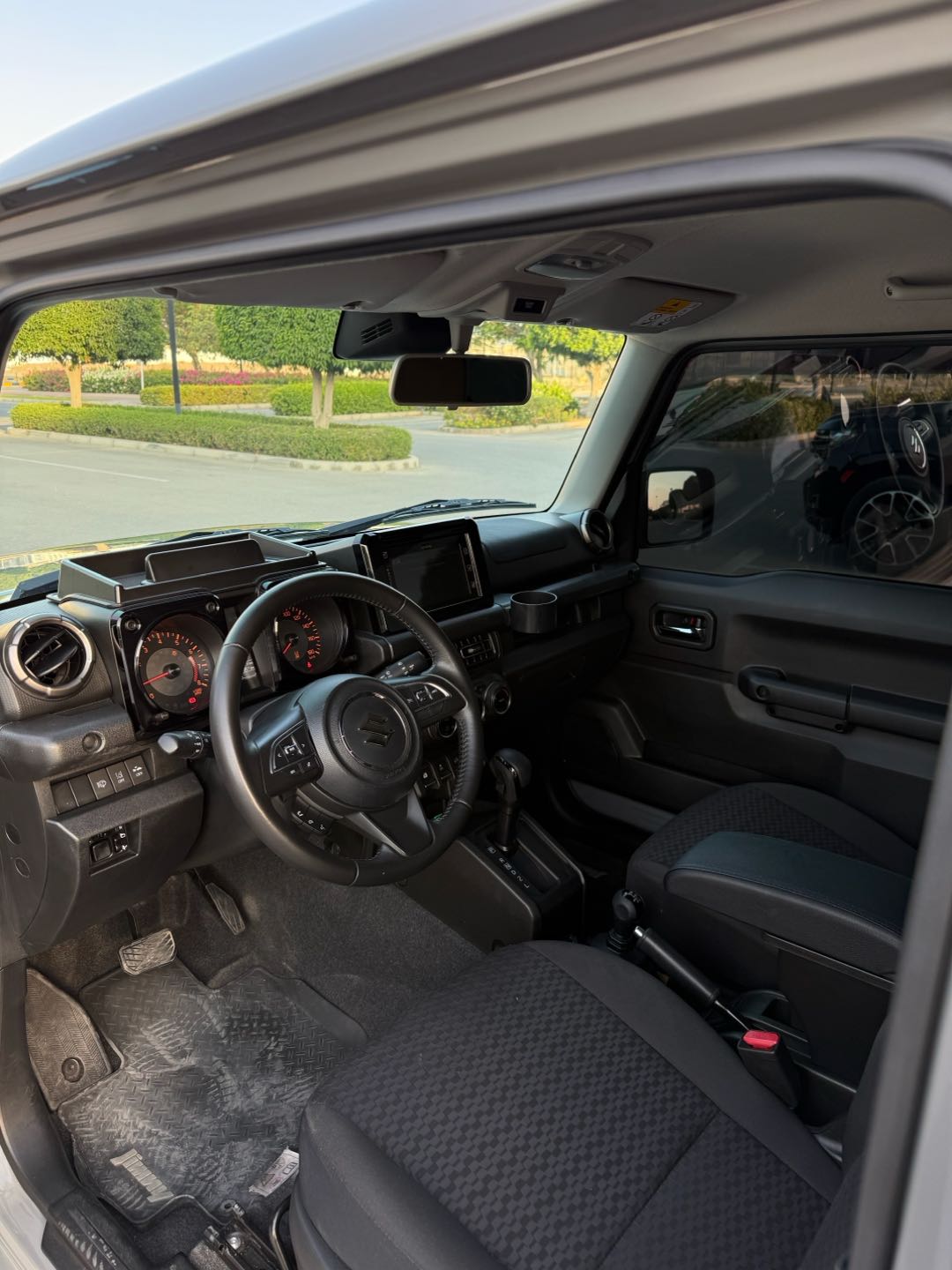 Car Image 2022 SUZUKI JIMNY 