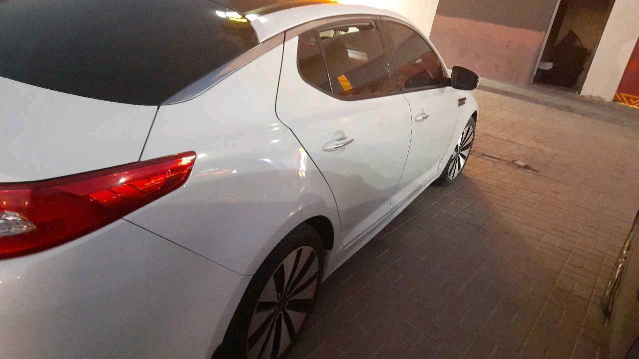 Car Image 2013 Kia OPTIMA 