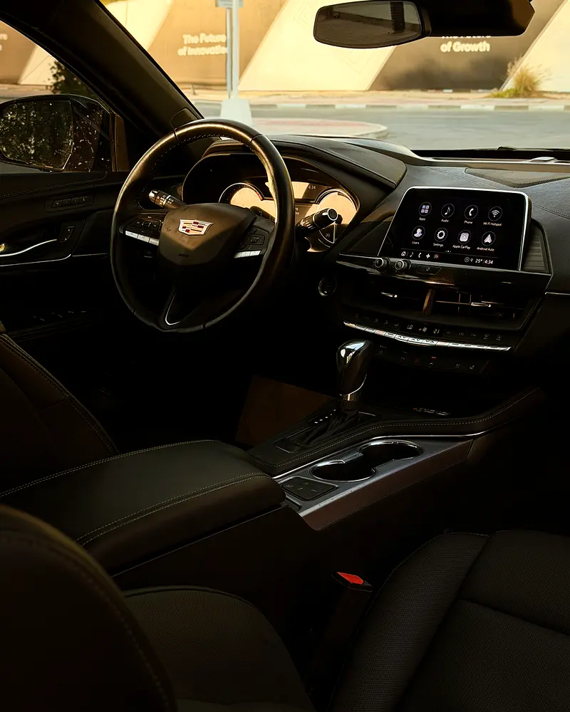 CADILLAC CT4 2023