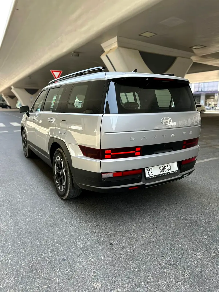HYUNDAI SANTA FE 2025