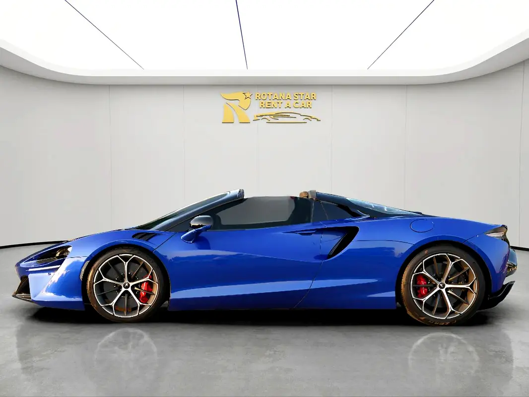 مكلارين Artura Spider 2025