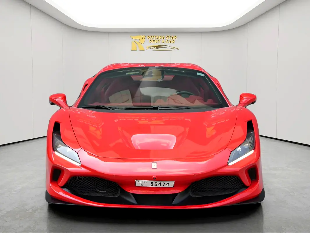فيراري F8 2022