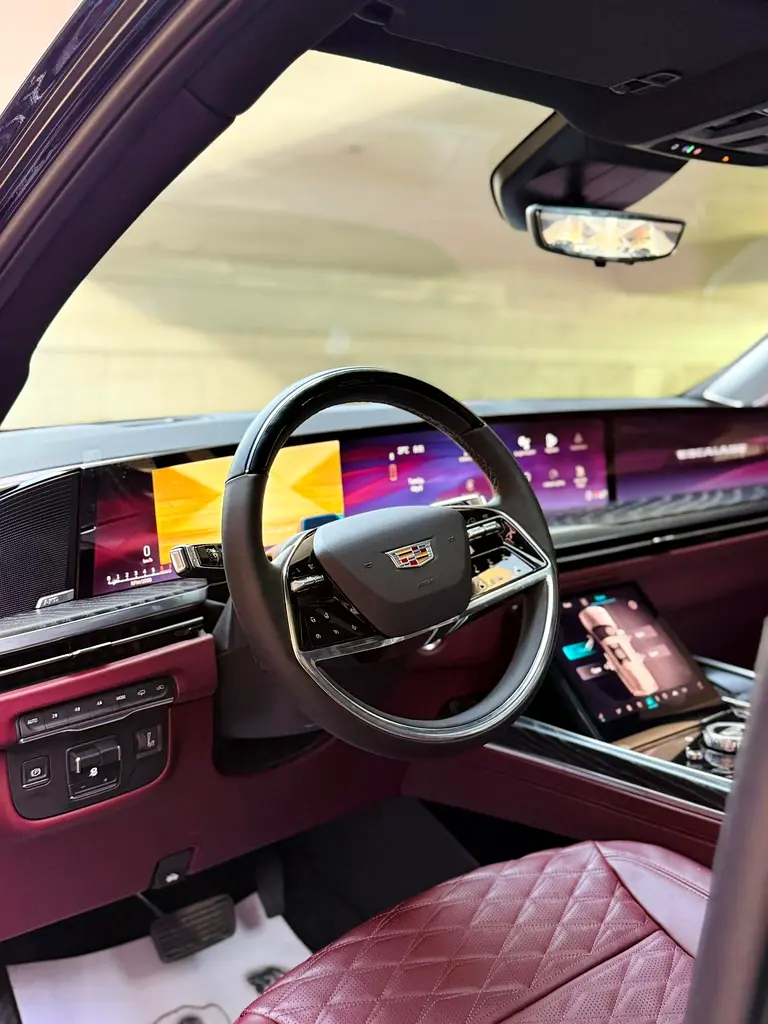 CADILLAC ESCALADE 2026
