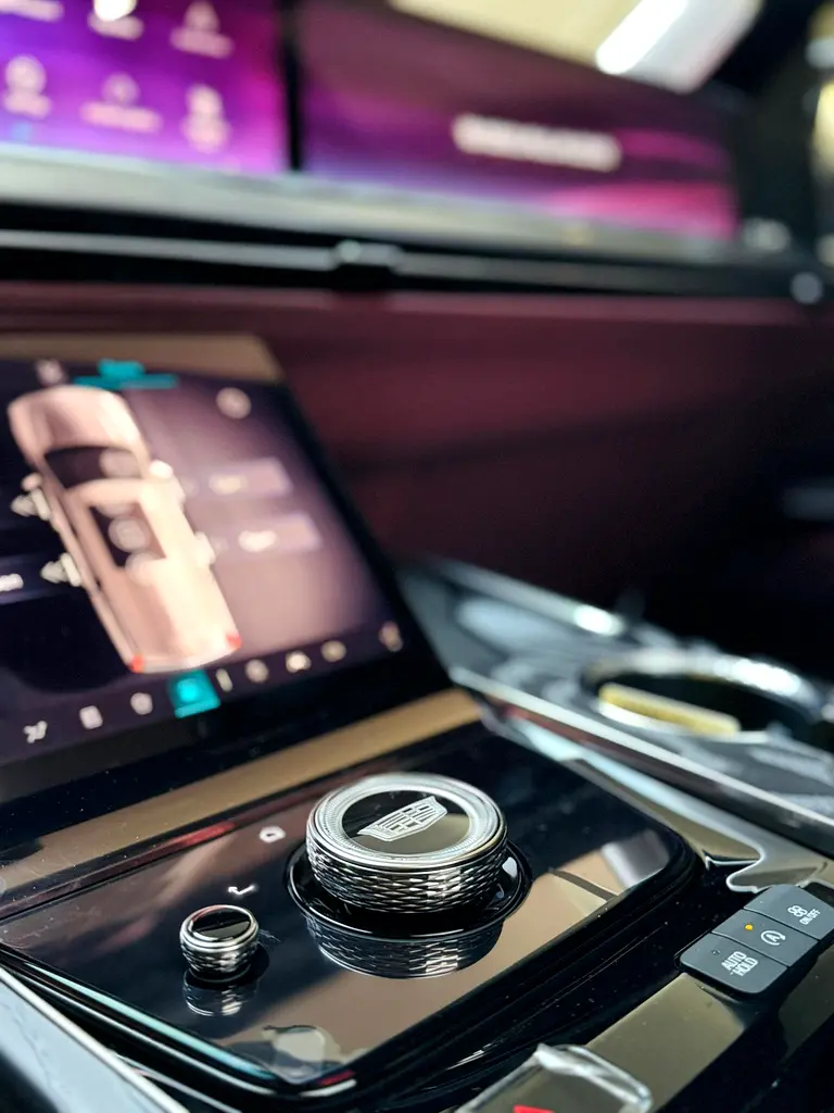 CADILLAC ESCALADE 2026