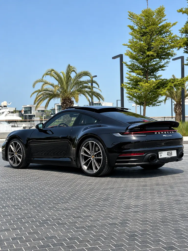 PORSCHE 911 2024