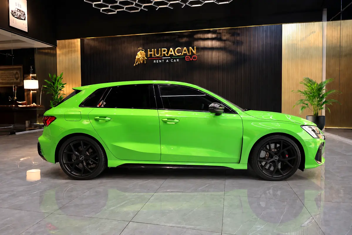 AUDI RS 3 2025