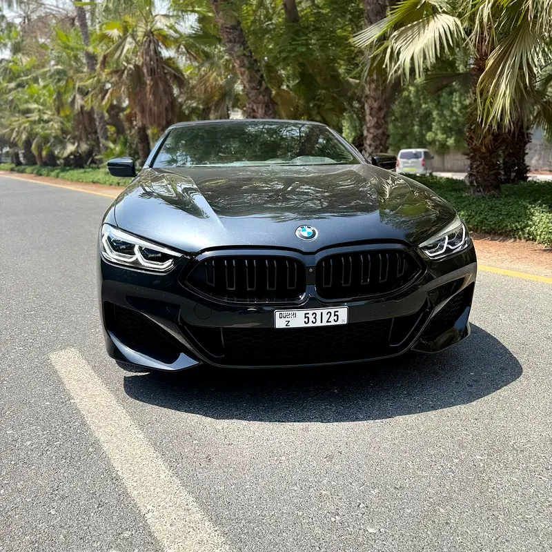 BMW 8 SERIES 2025