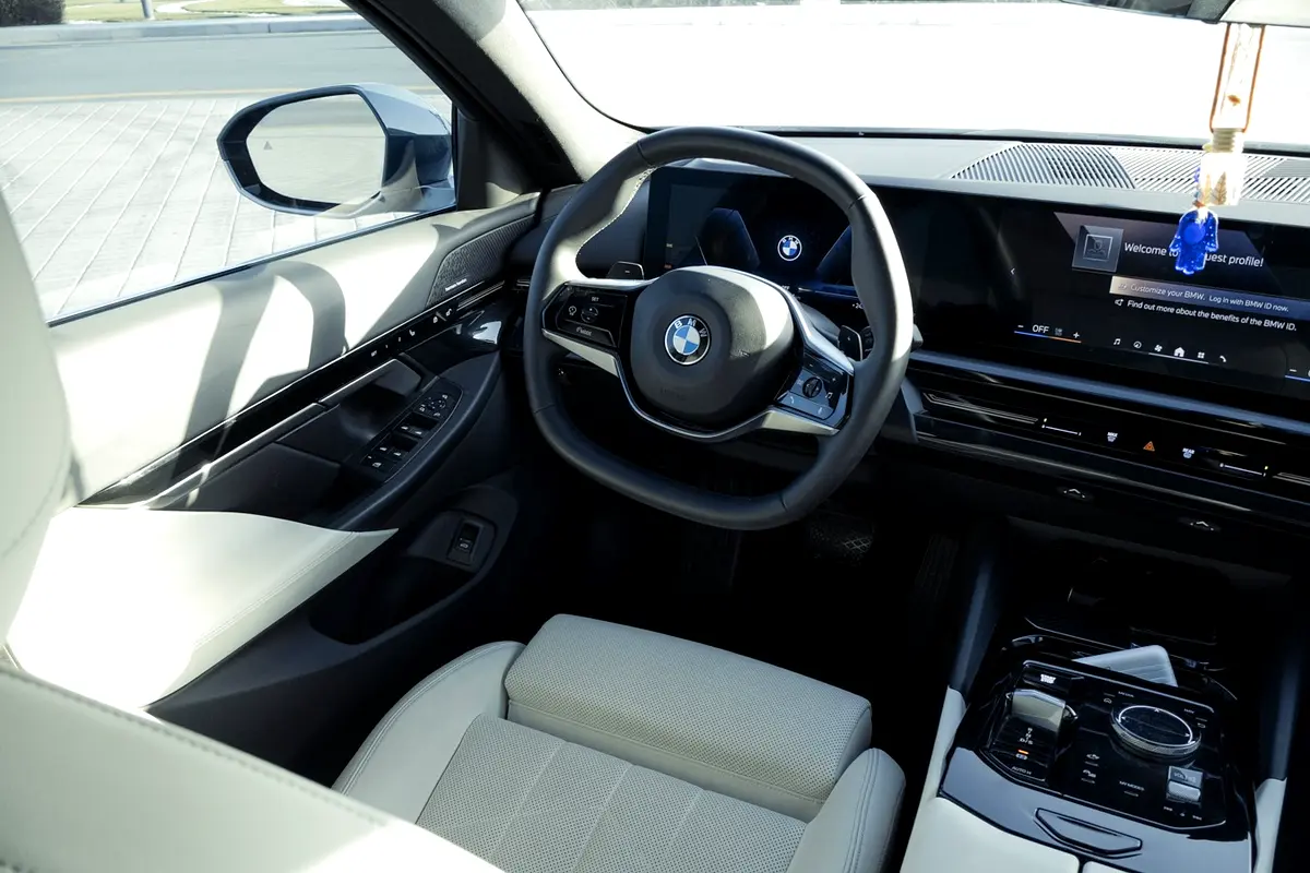 بي أم دبليو 5 SERIES 2024