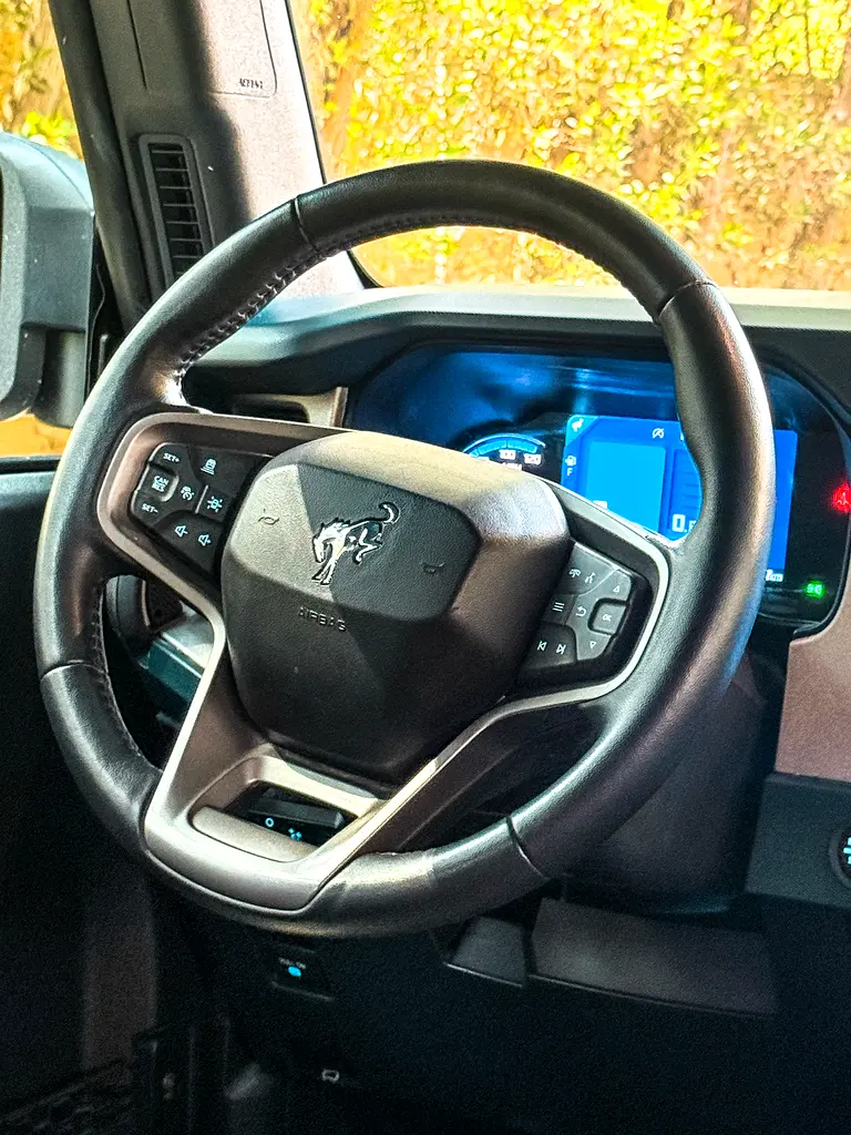 FORD BRONCO 2024