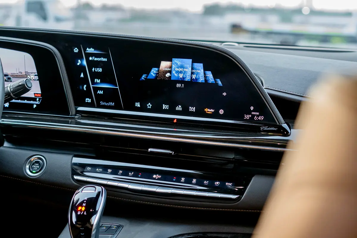 CADILLAC ESCALADE 2024
