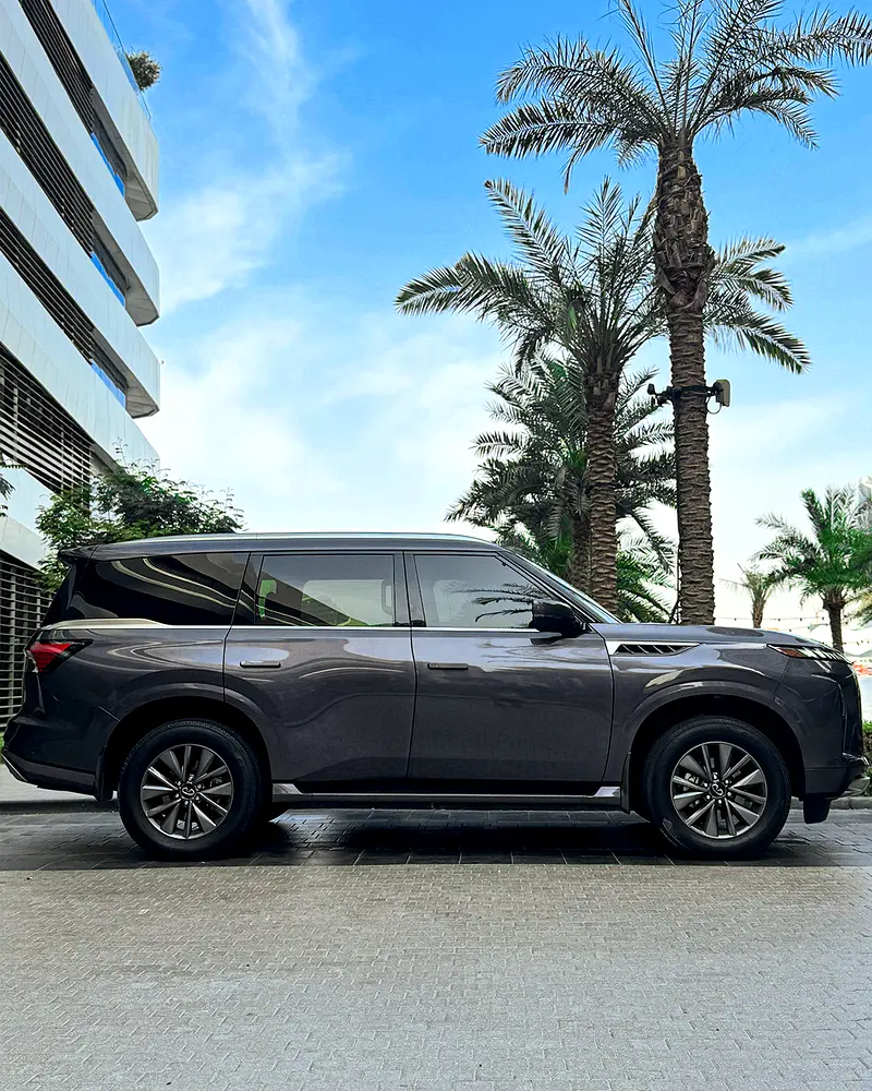 انفينتي QX80 2025