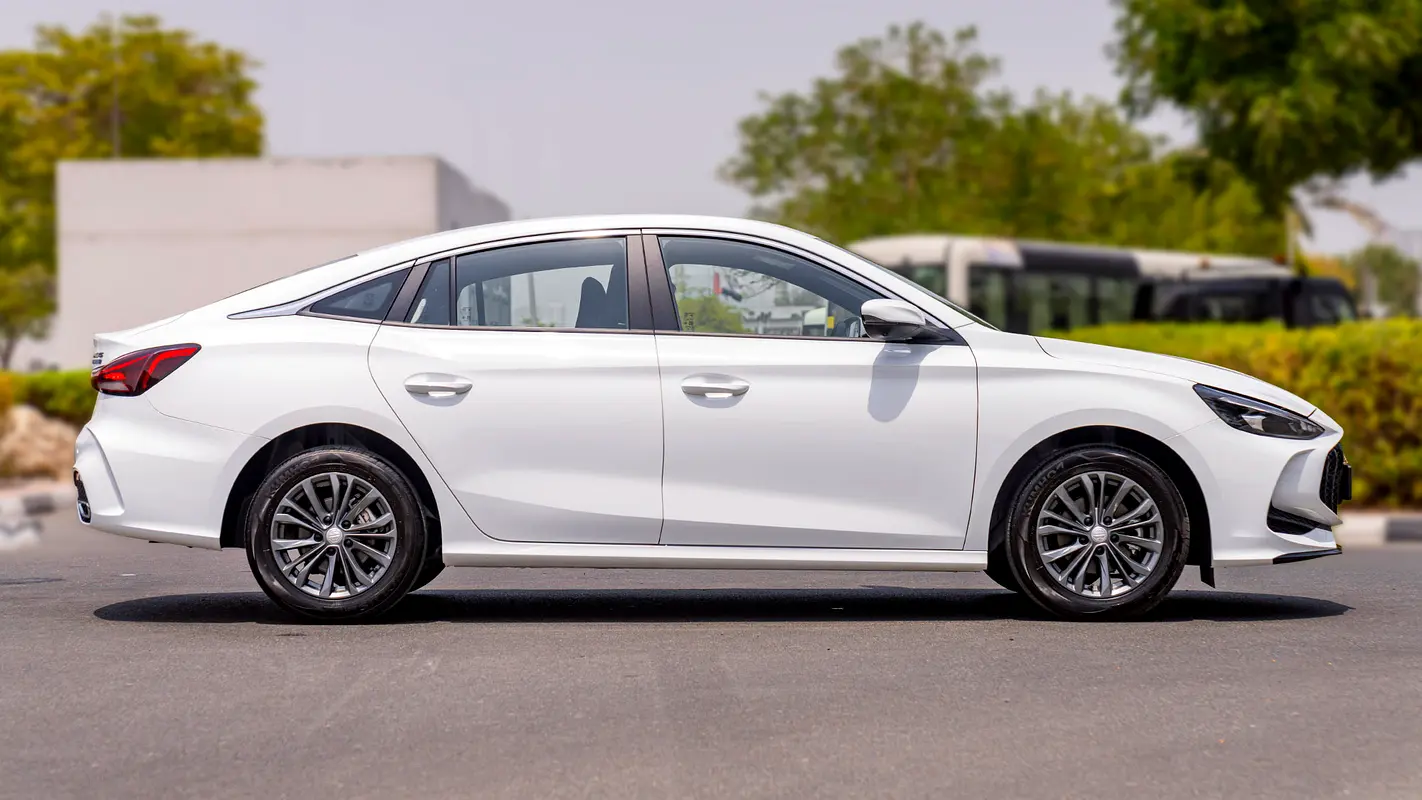 MG 5 2025