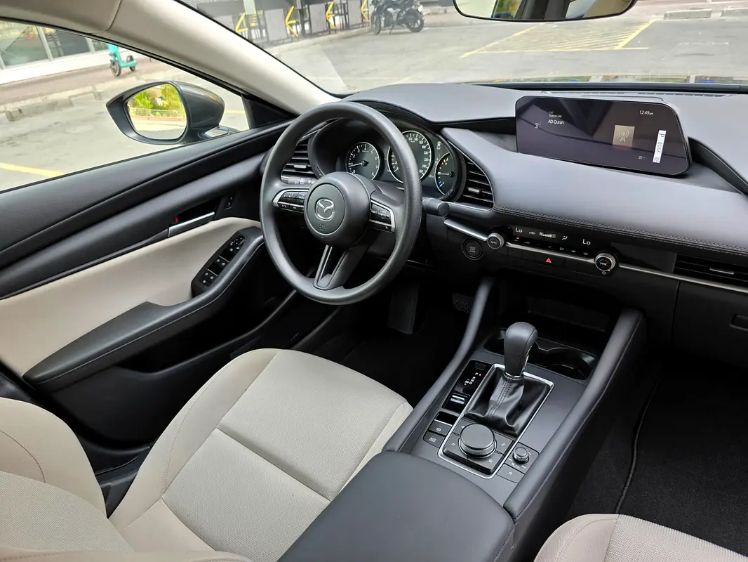 MAZDA 3 2025