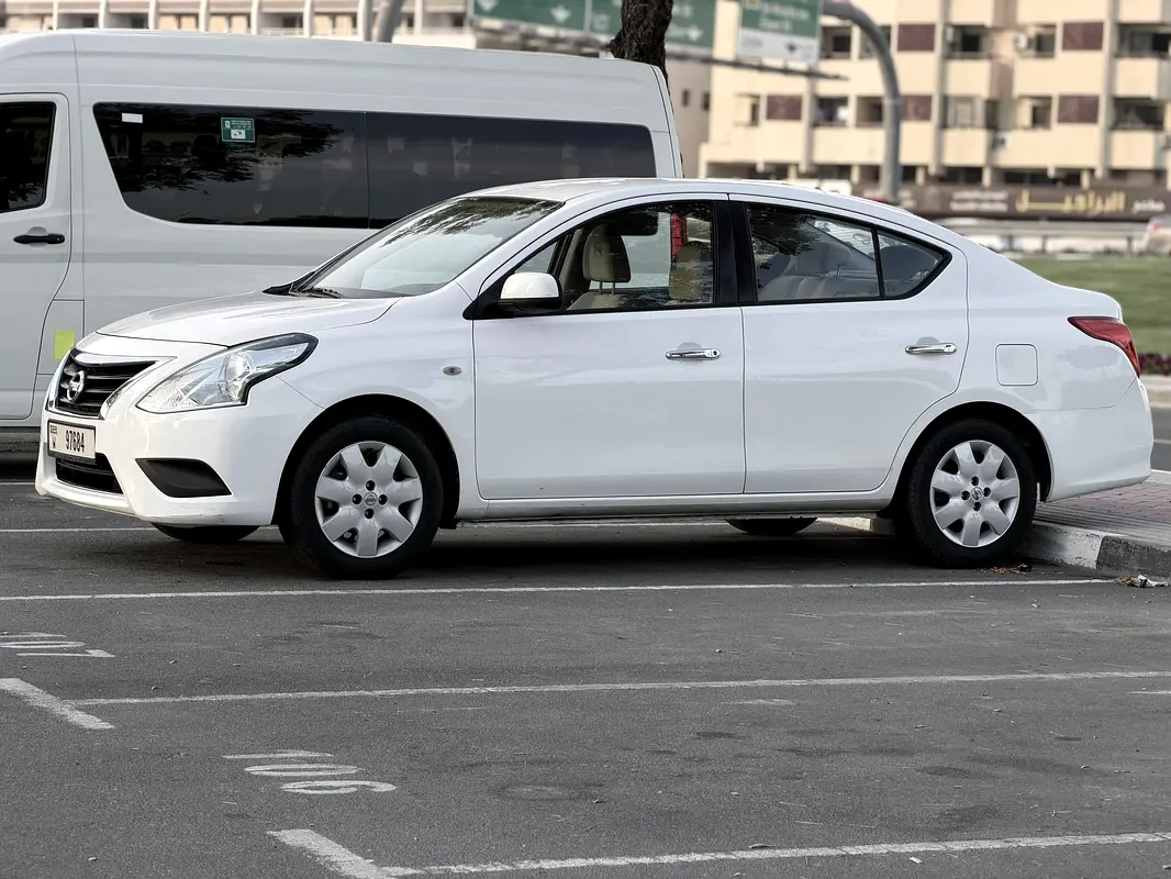 NISSAN SUNNY 2024