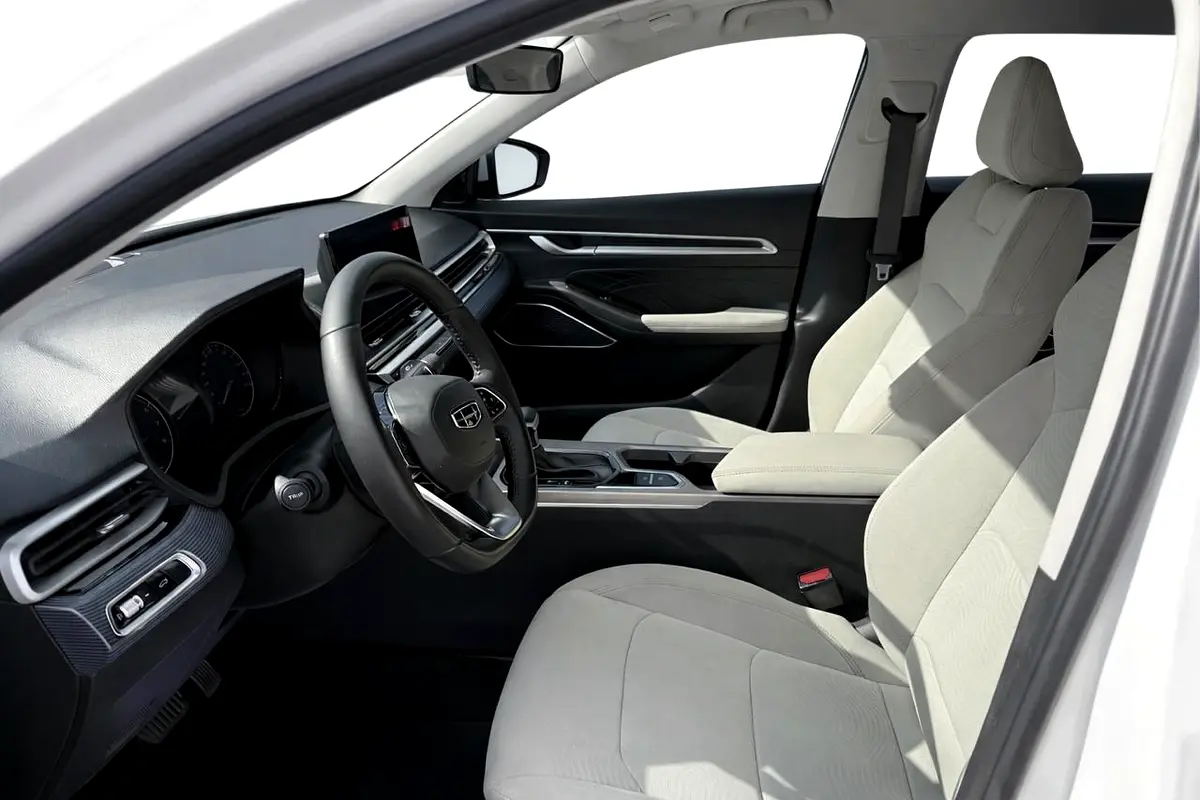 GEELY EMGRAND 2025