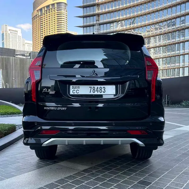 MITSUBISHI MONTERO 2023