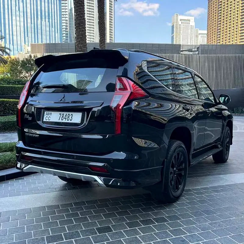 MITSUBISHI MONTERO 2023