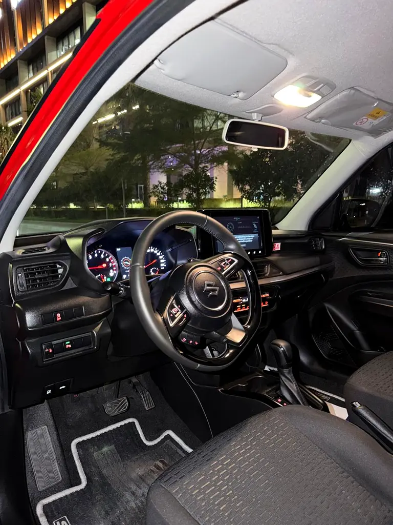 SUZUKI SWIFT 2025