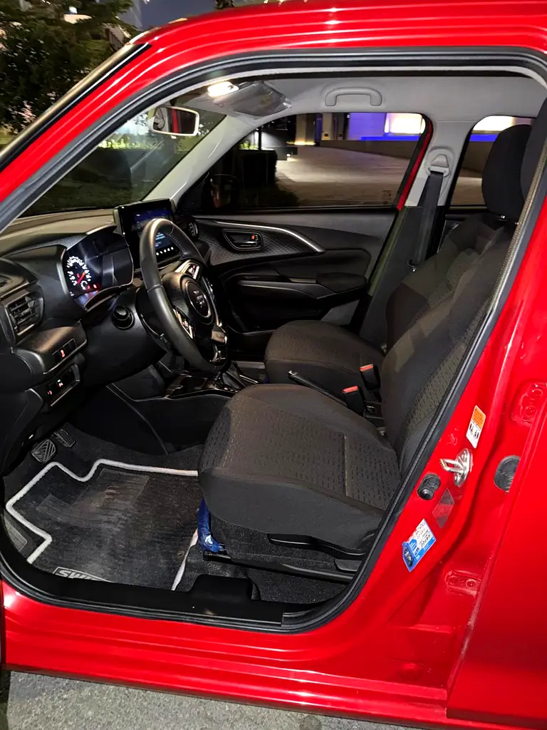 SUZUKI SWIFT 2025