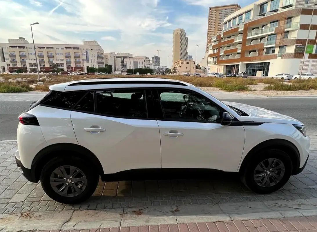 PEUGEOT 2008 2023