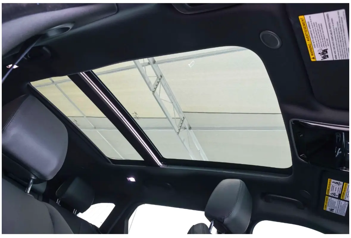 LAND ROVER VELAR 2025