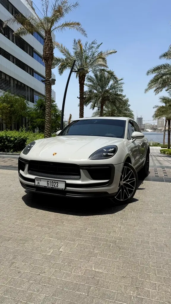 PORSCHE MACAN 2023