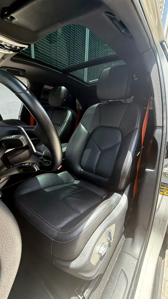 PORSCHE MACAN 2023