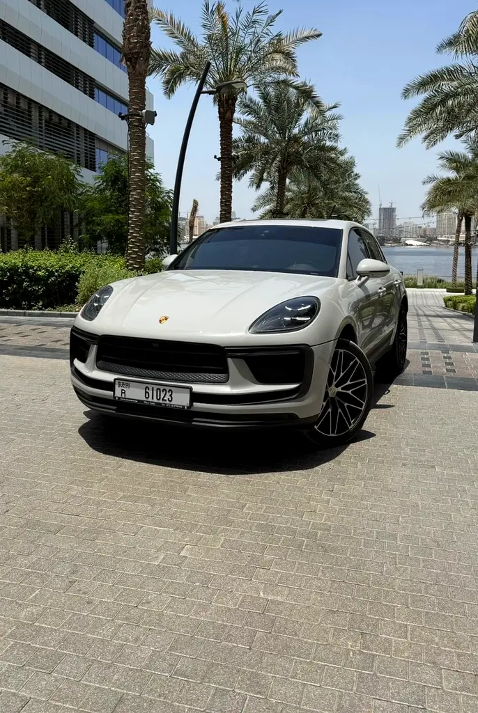 PORSCHE MACAN 2023