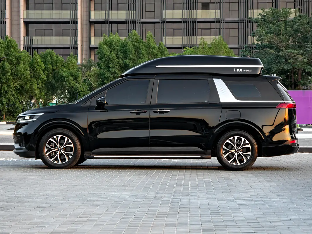 KIA CARNIVAL 2023