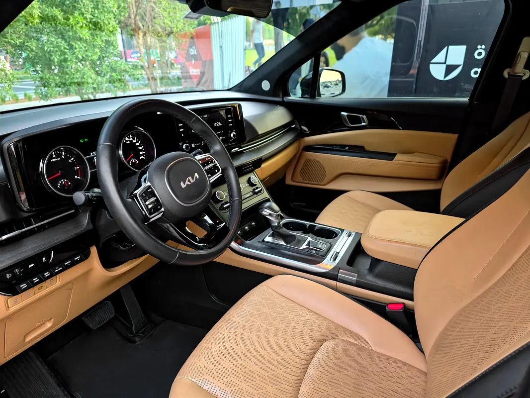 KIA CARNIVAL 2023