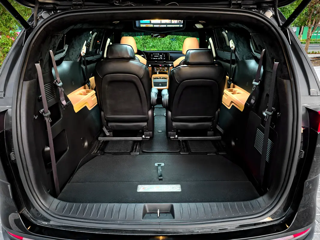 KIA CARNIVAL 2023