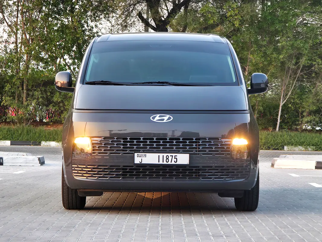 HYUNDAI STARIA 2026