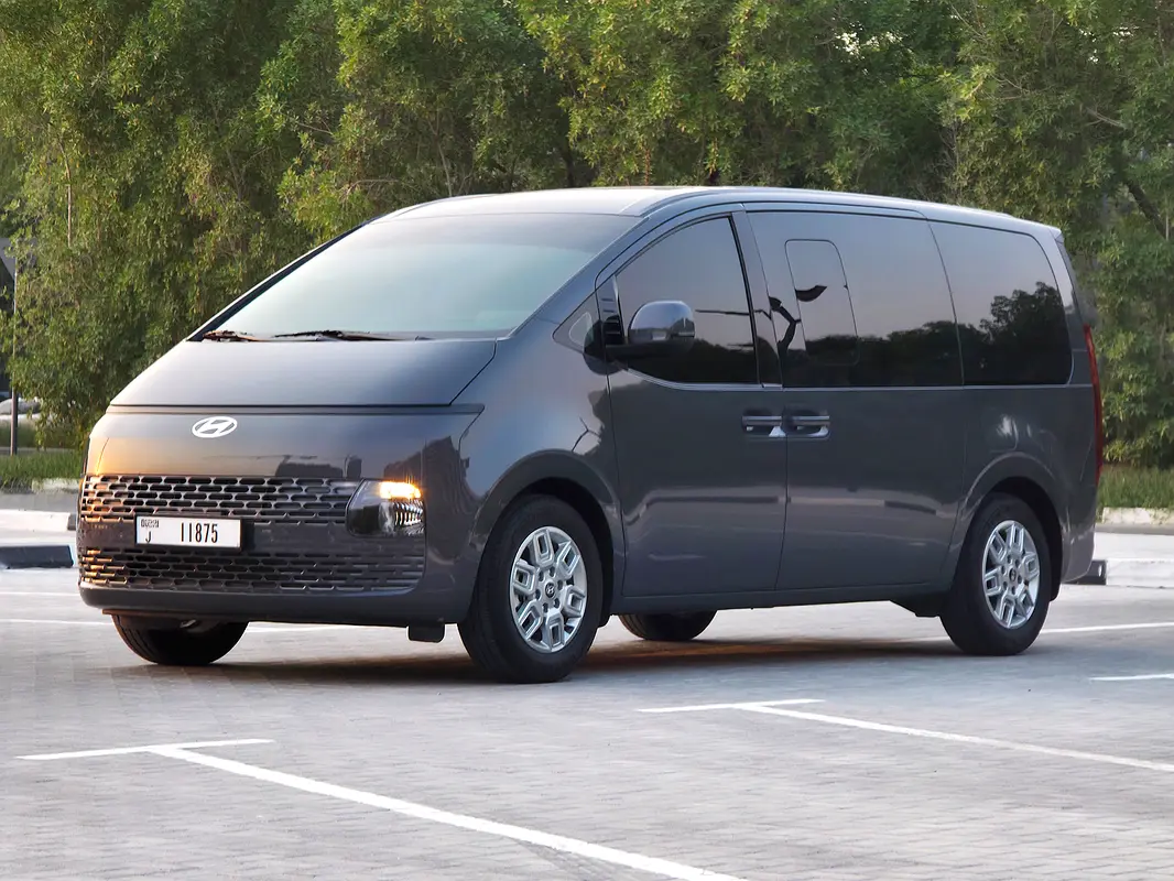 HYUNDAI STARIA 2026