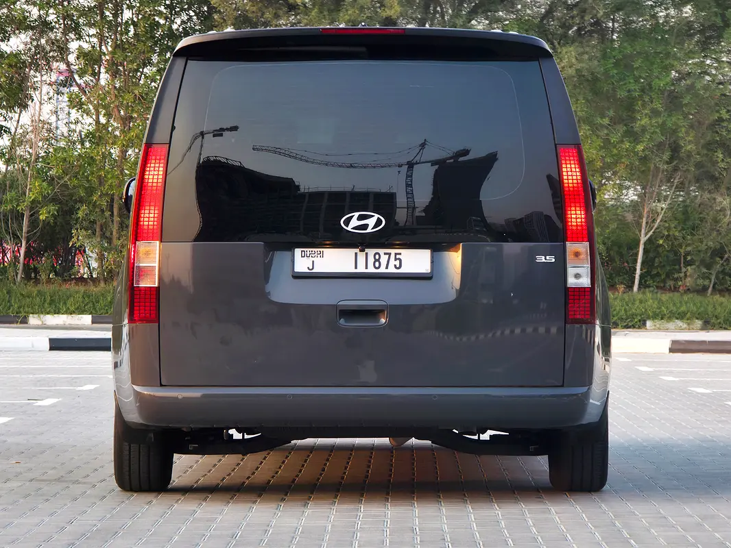 HYUNDAI STARIA 2026