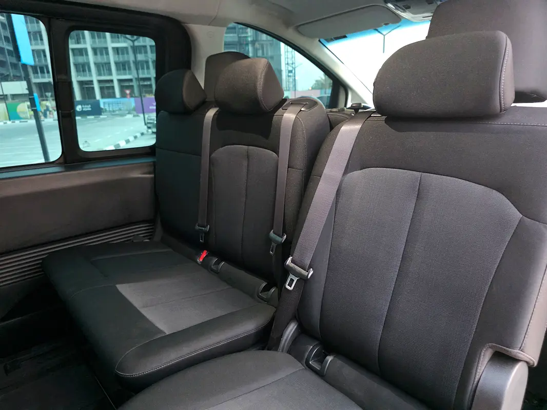 HYUNDAI STARIA 2026