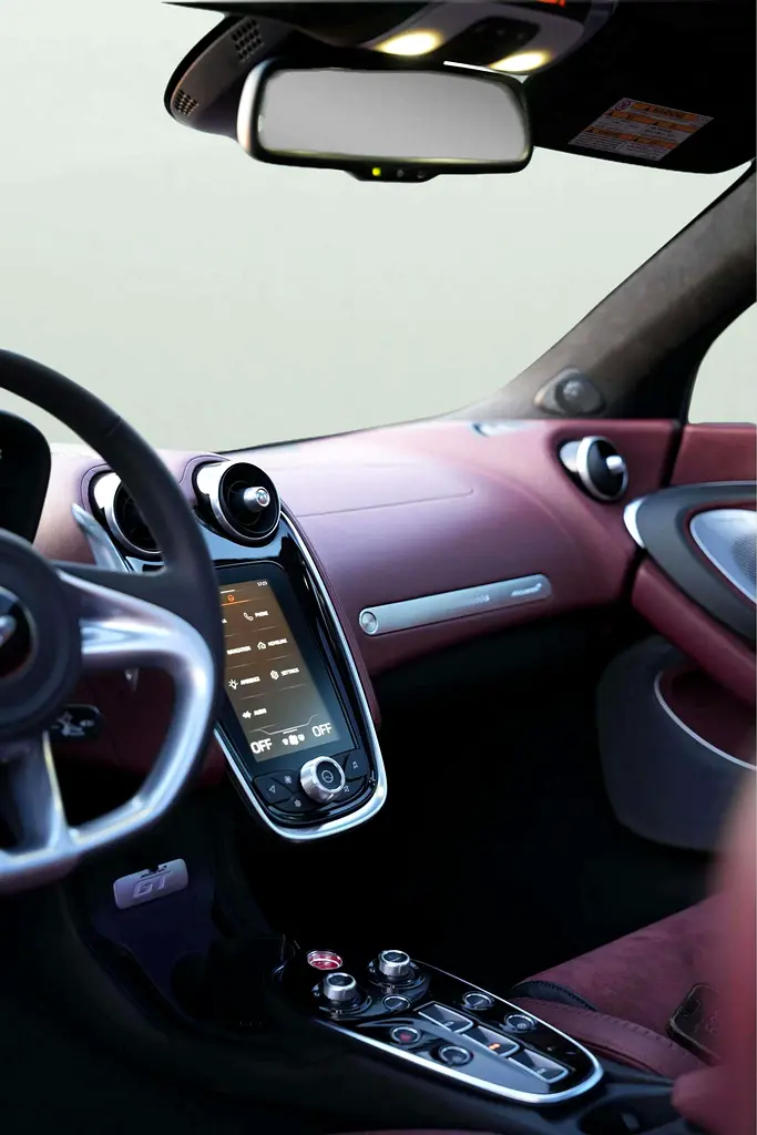 مكلارين GT 2022